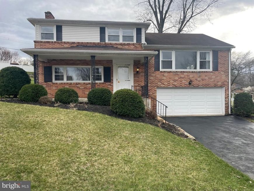 2620 Raleigh Drive, York, PA 17402 Main Photo