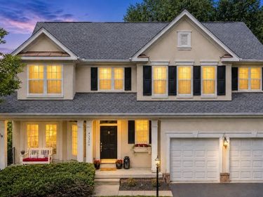 43320 MIDDLECOFF, CHANTILLY, VA 20152