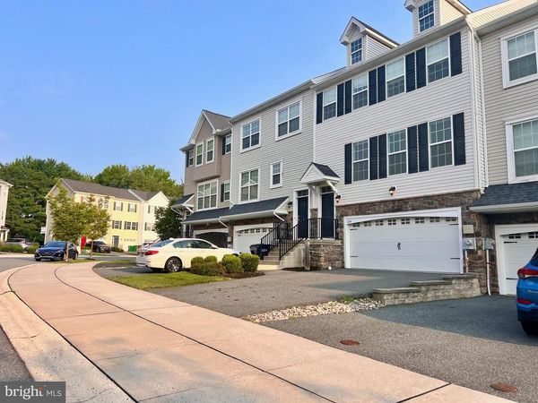 654 JACOBSEN CIRCLE, NEWARK, DE 19702