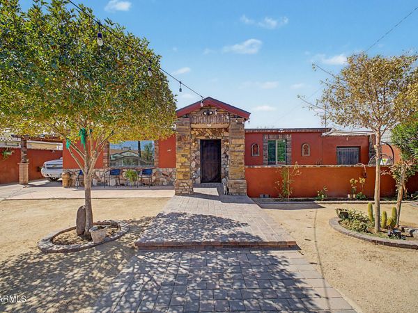3021 W VILLA Street, Phoenix, AZ 85009