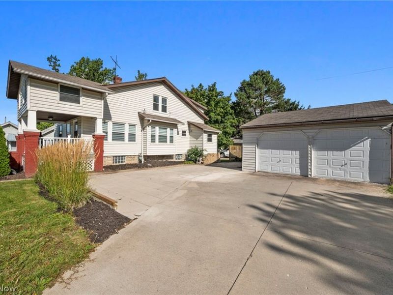 4651 E Lake Road, Sheffield Lake, OH 44054 Photo 34