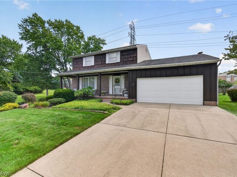 1030 48th Street NW, Canton, OH 44709 Photo 2