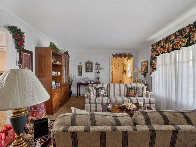 1030 48th Street NW, Canton, OH 44709 Photo 5