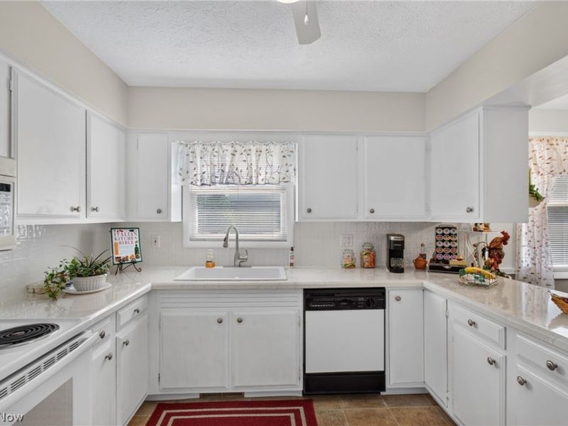 1030 48th Street NW, Canton, OH 44709 Photo 8