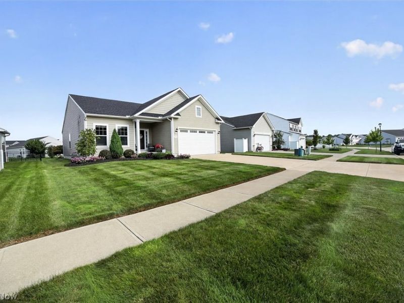 6598 High Perch Drive , North Ridgeville, OH 44039 Photo 3