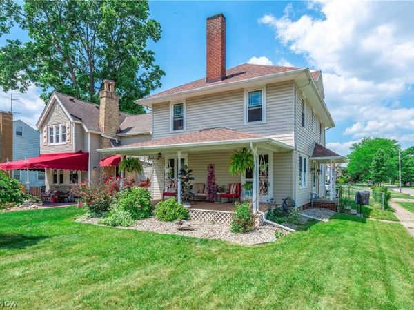901 Park Avenue , Elyria, OH 44035