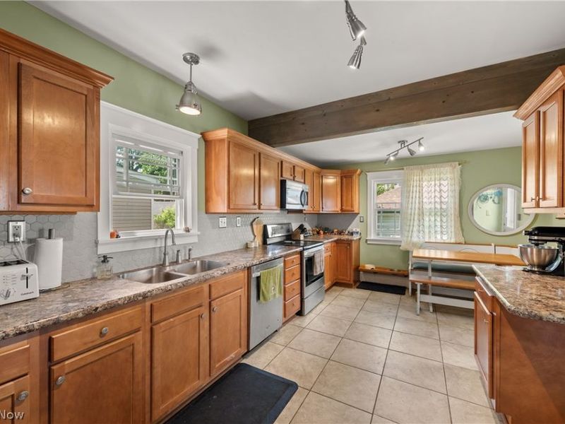 901 Park Avenue, Elyria, OH 44035 Photo 15