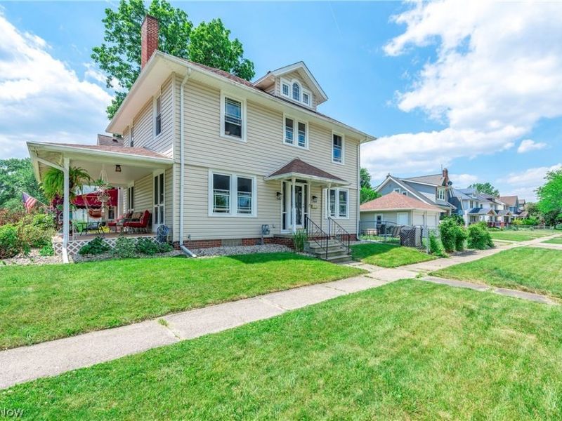 901 Park Avenue, Elyria, OH 44035 Photo 2