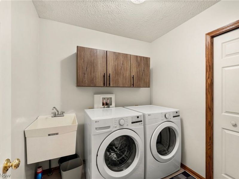 1016 Coopers Run, Amherst, OH 44001 Photo 17