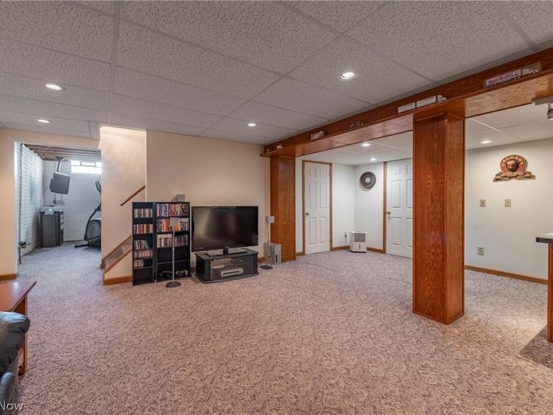 1016 Coopers Run, Amherst, OH 44001 Photo 38