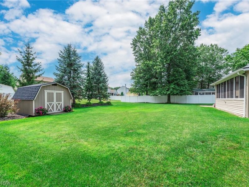1016 Coopers Run, Amherst, OH 44001 Photo 45