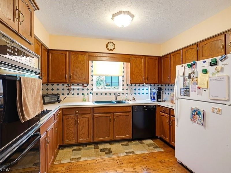 7592 Andrea Drive, Mentor, OH 44060 Photo 12
