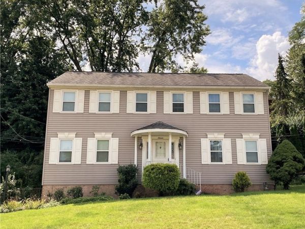 16 WINDSOR COURT, Pittsburgh, PA 15220