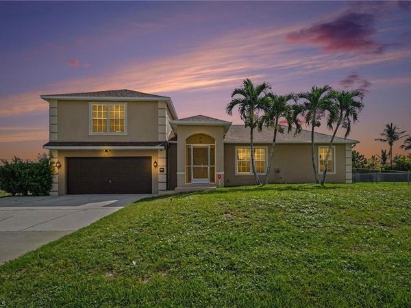 615 Nicholas PKWY W, CAPE CORAL, FL 33991