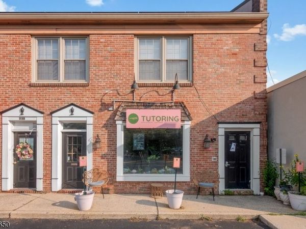 23 Route 22 14 East Main, Clinton, NJ 08809