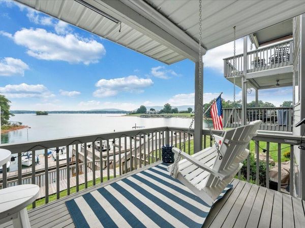 65 Woodbridge CIR, Unit 1111, Moneta, VA 24121