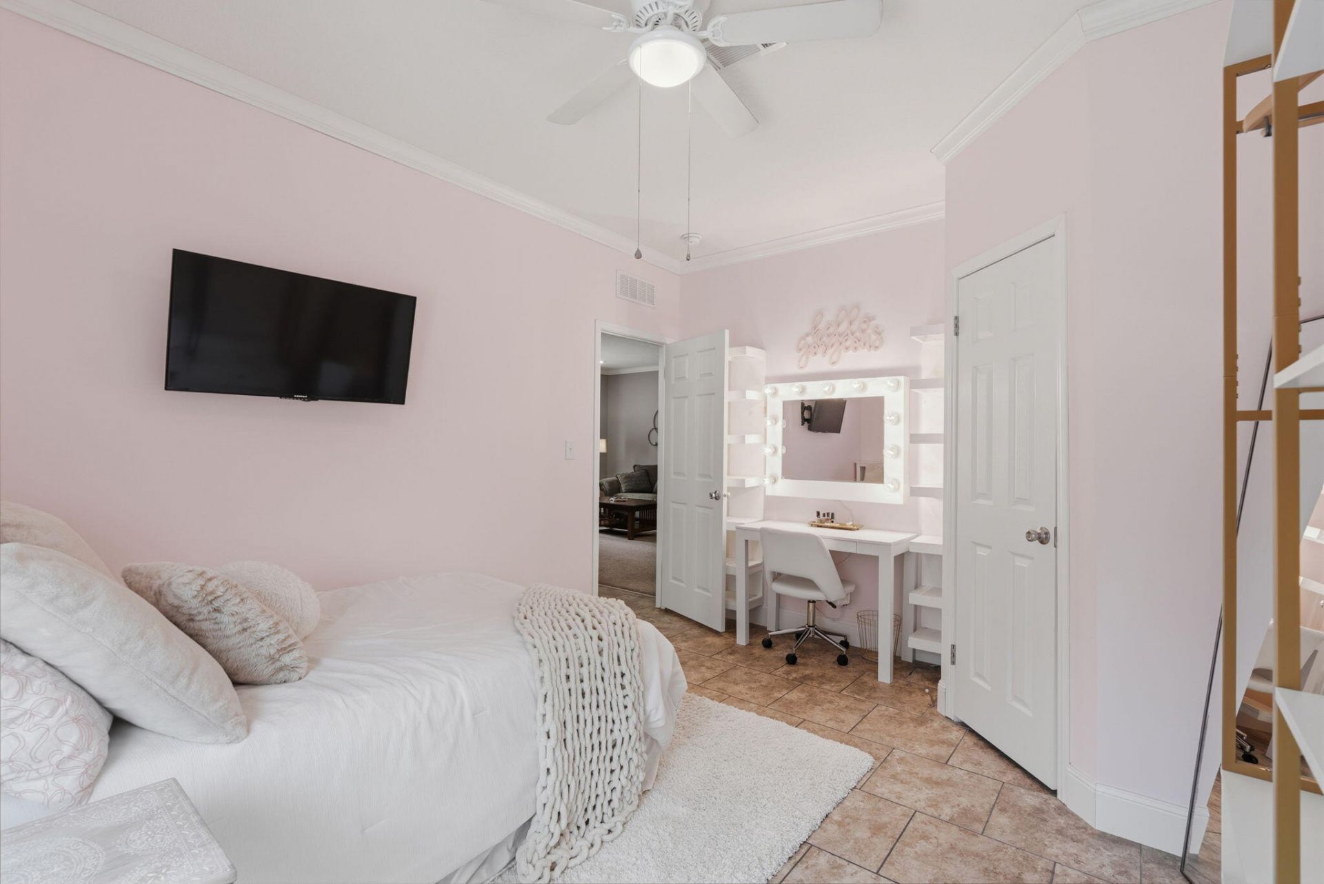 136 Gailynn Lane Photo 25
