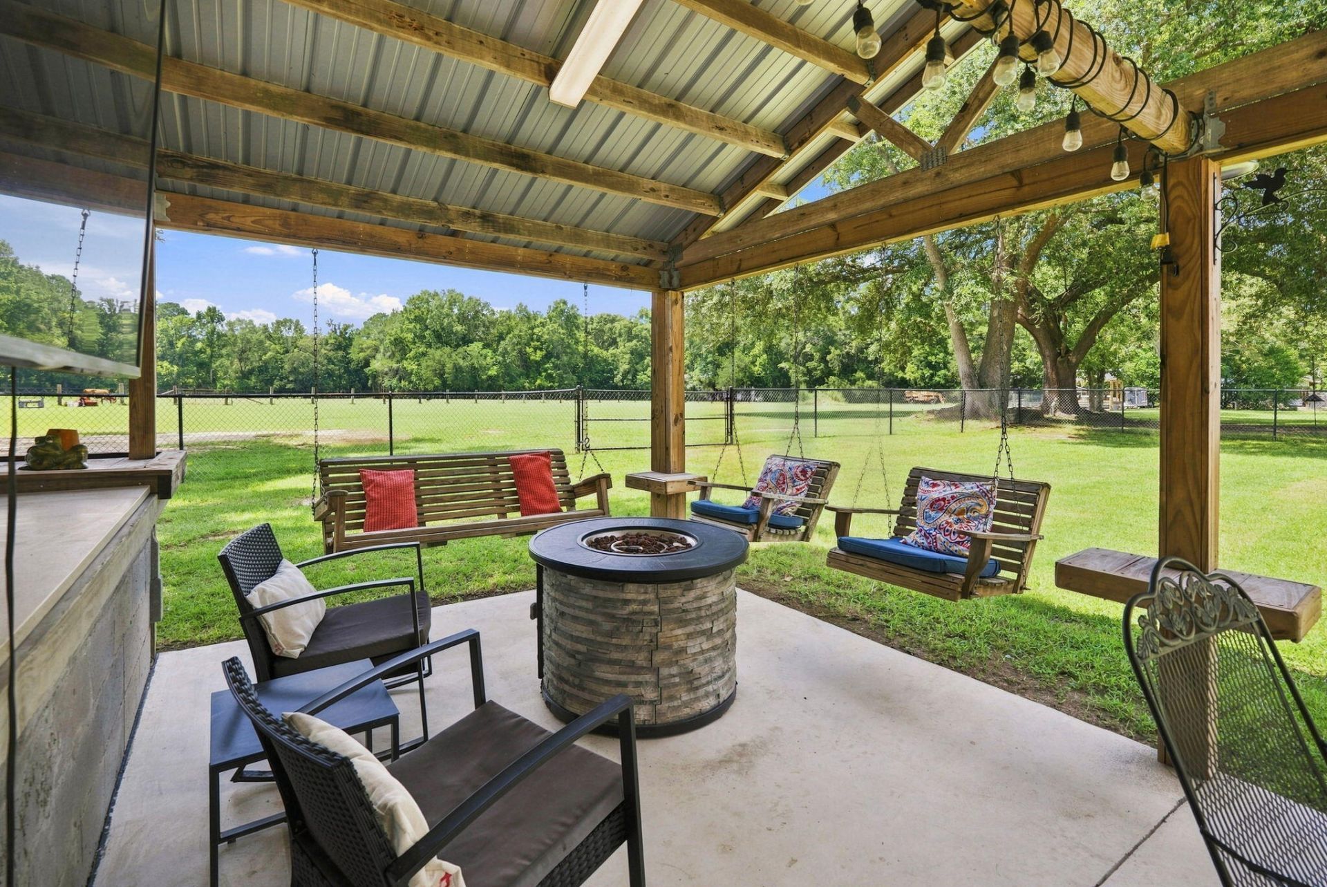 136 Gailynn Lane Photo 35