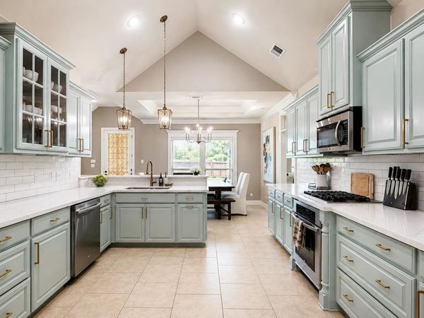 15242 Mistybrook Dr, Baton Rouge, LA 70816