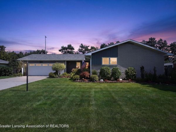 516 Nuggett Drive, Lansing, MI 48917