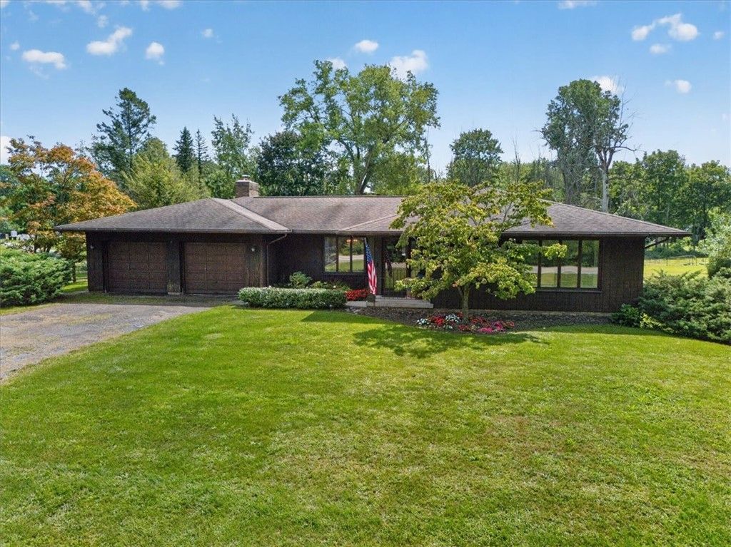 421 Furman Road, Fairport, NY 14450 Main Photo