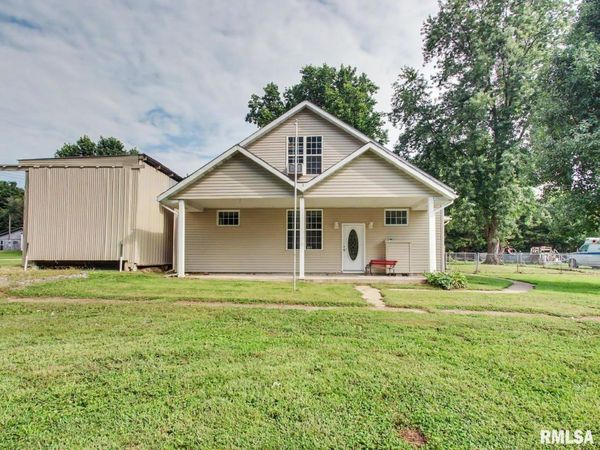 395 W GRAND Street, Kinderhook, IL 62345