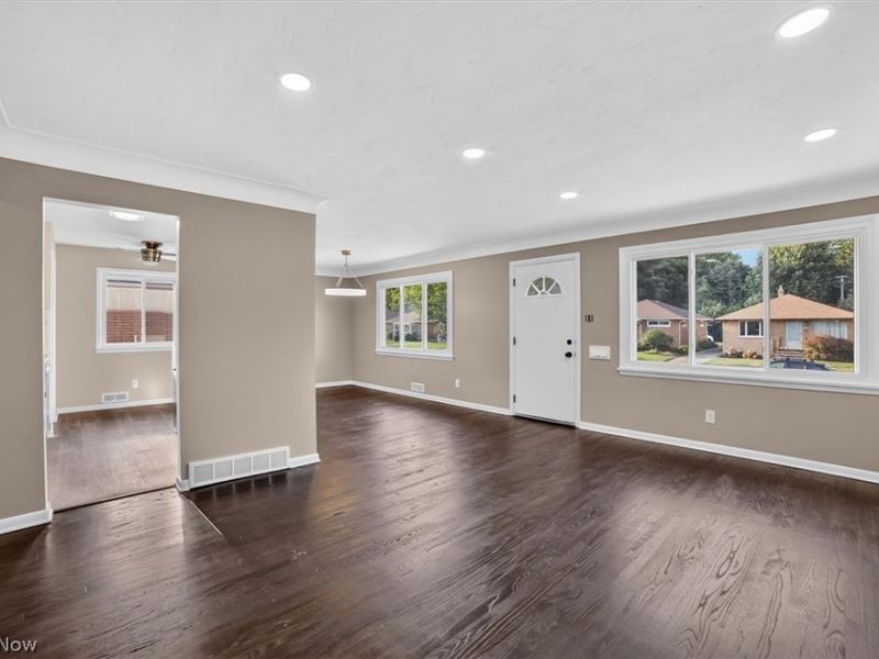 3319 Norris Avenue, Parma, OH 44134 Photo 6