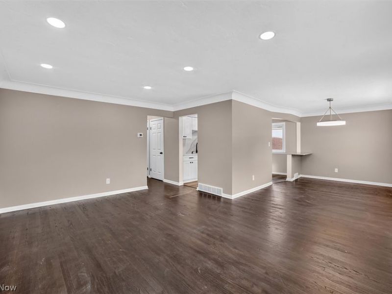 3319 Norris Avenue, Parma, OH 44134 Photo 8