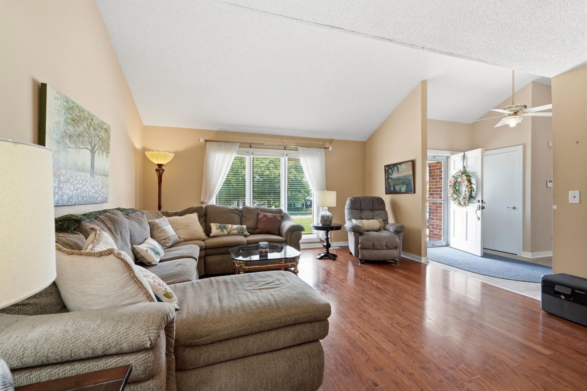 1911 Arundel Rd.  Photo 6