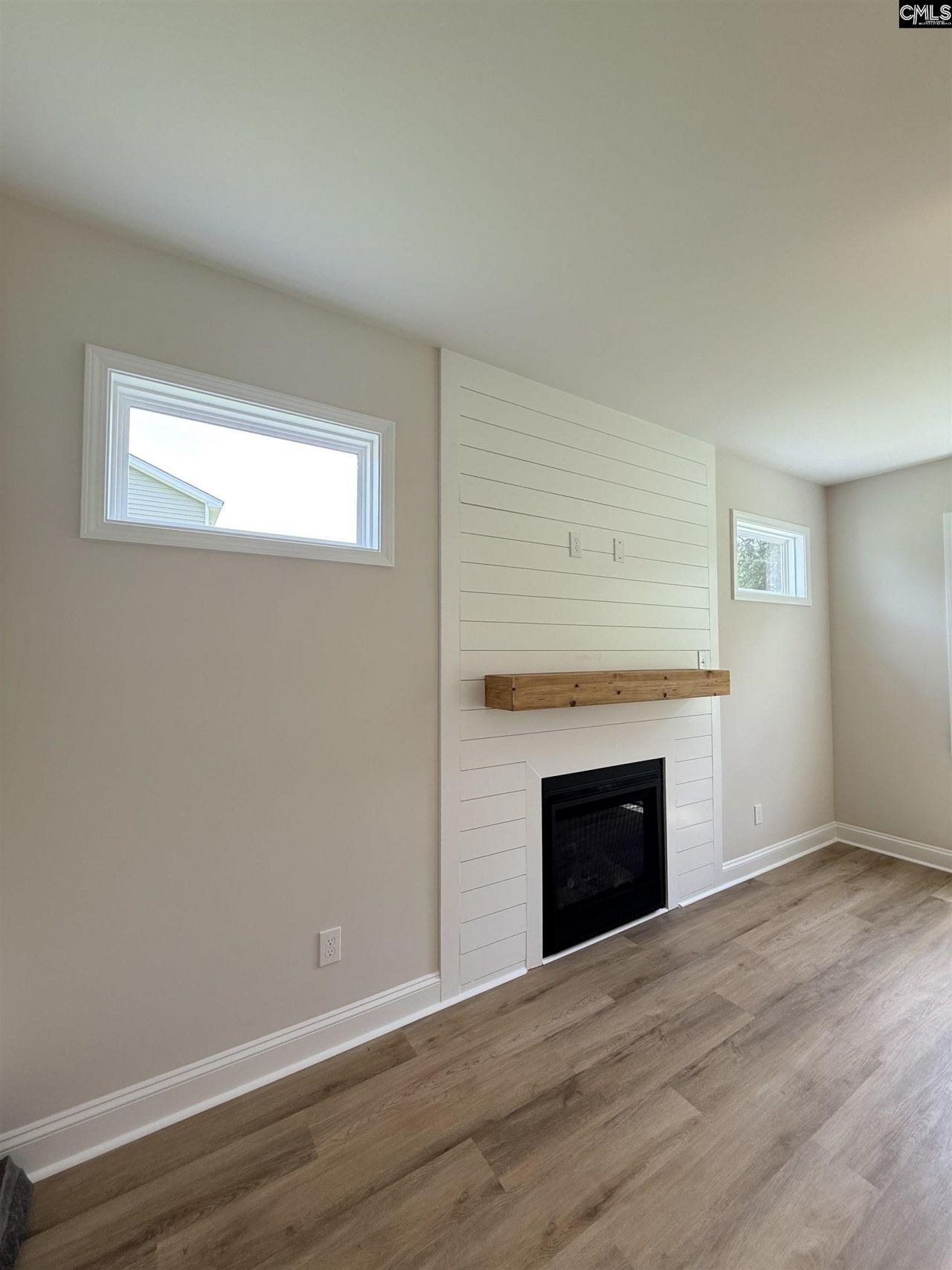 175 Andover Way  Photo 12