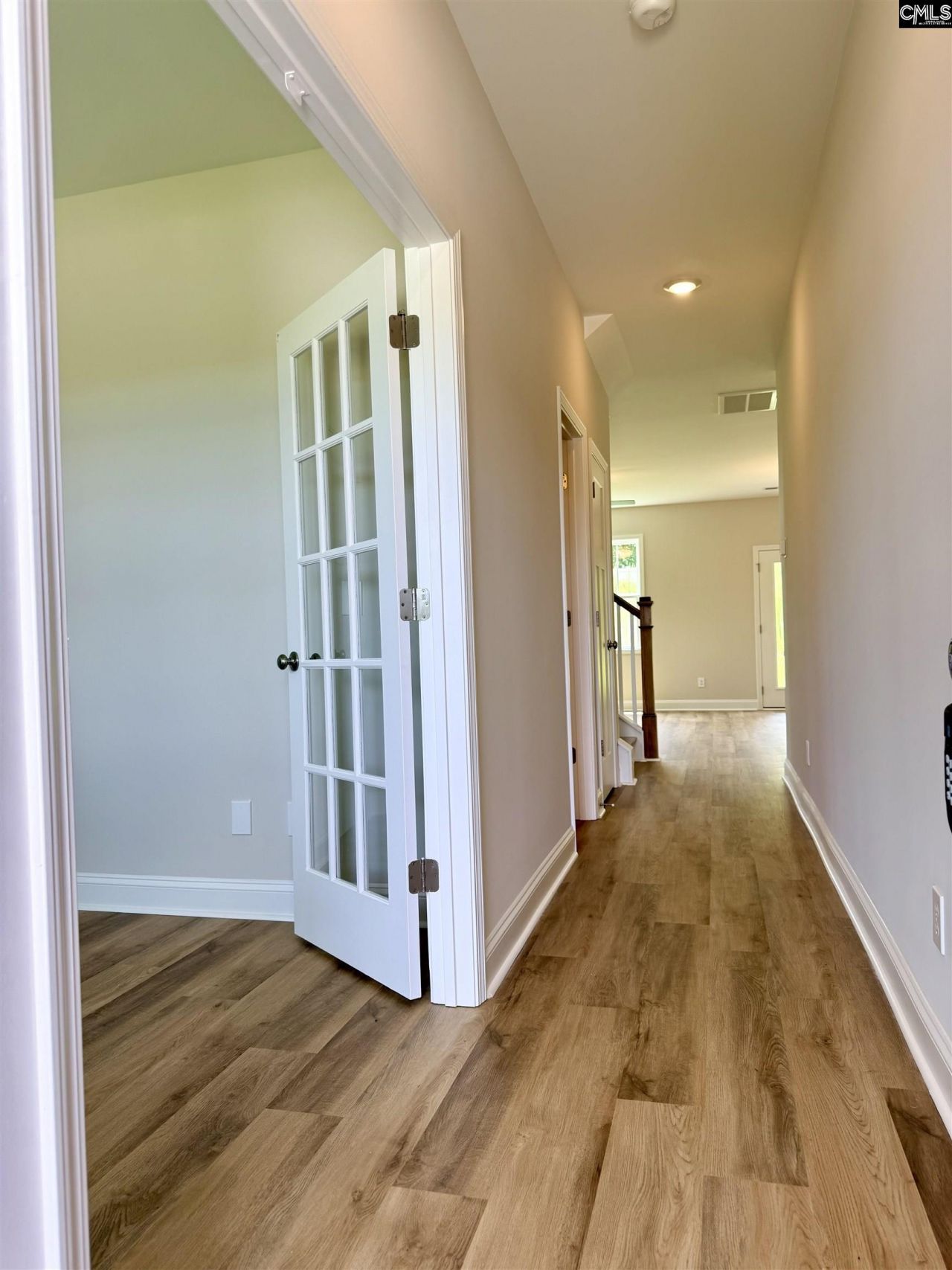 175 Andover Way  Photo 4