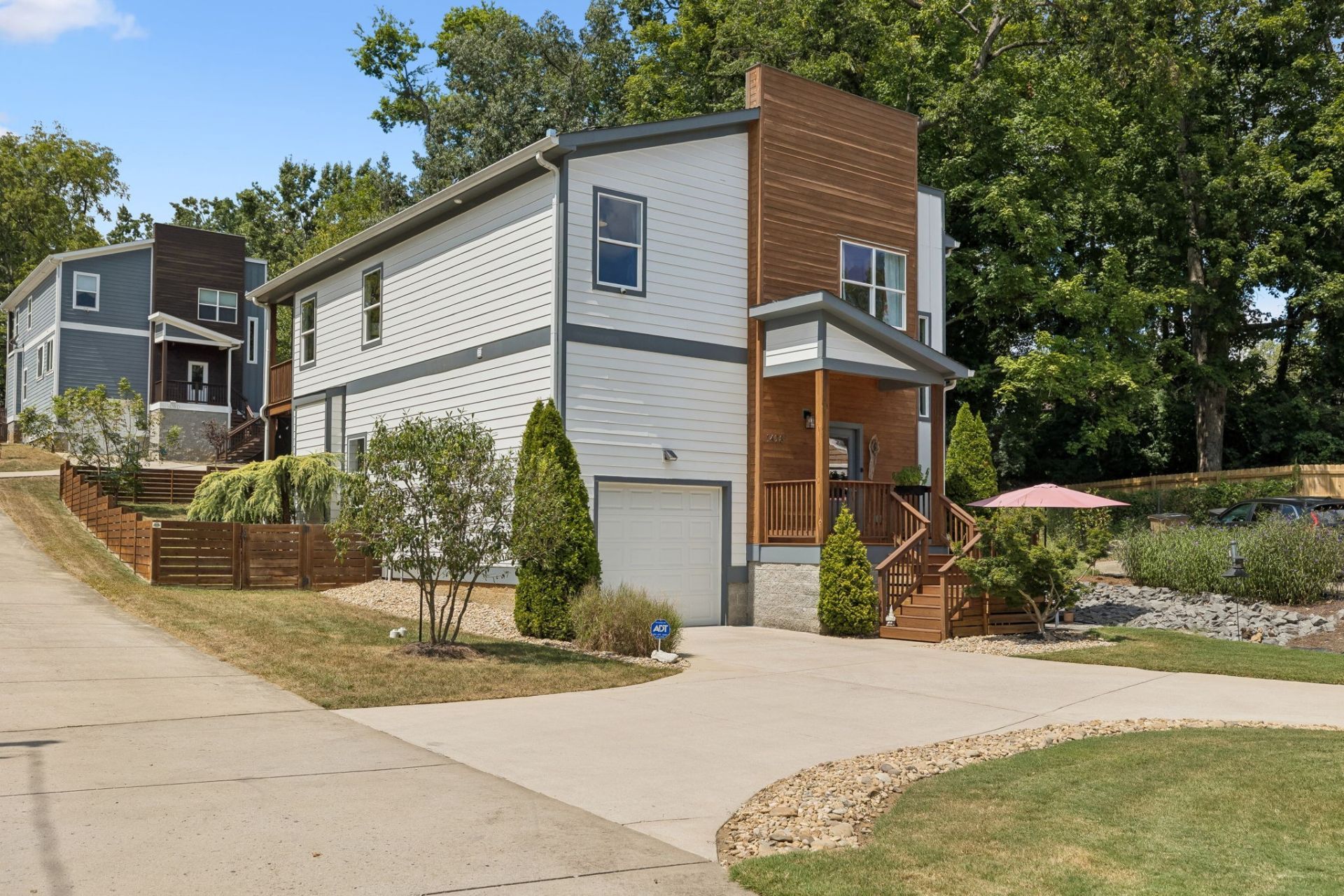 1428c Riverside Dr, Nashville, TN 37206 Main Photo