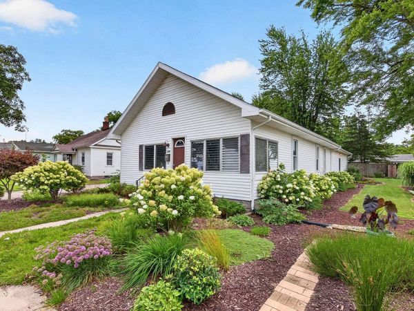 713 W Winona Avenue, Warsaw, IN 46580