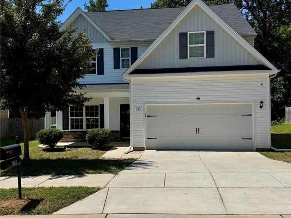937 Joselynn Drive , Gastonia, NC 28054