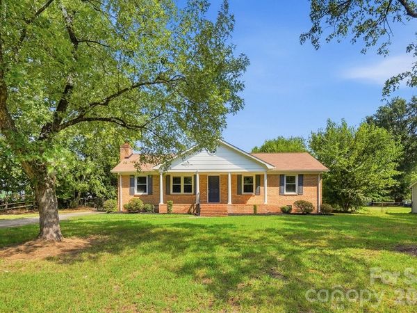12011 Merriweather Drive, Charlotte, NC 28273