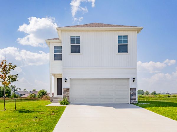 1112 Cove Street SE, Bondurant, IA 50035