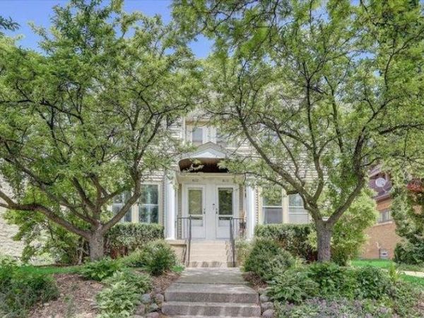 6118 W Wisconsin AVENUE, Unit 6120, Wauwatosa, WI 53213