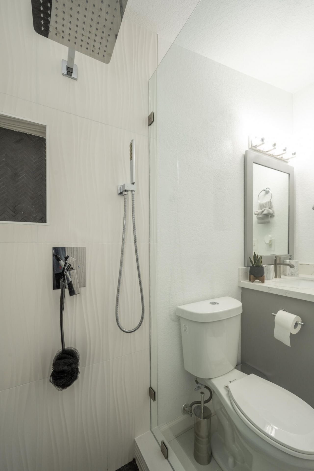 24 Beach Drive, Saddle Bunch, FL 33040 Photo