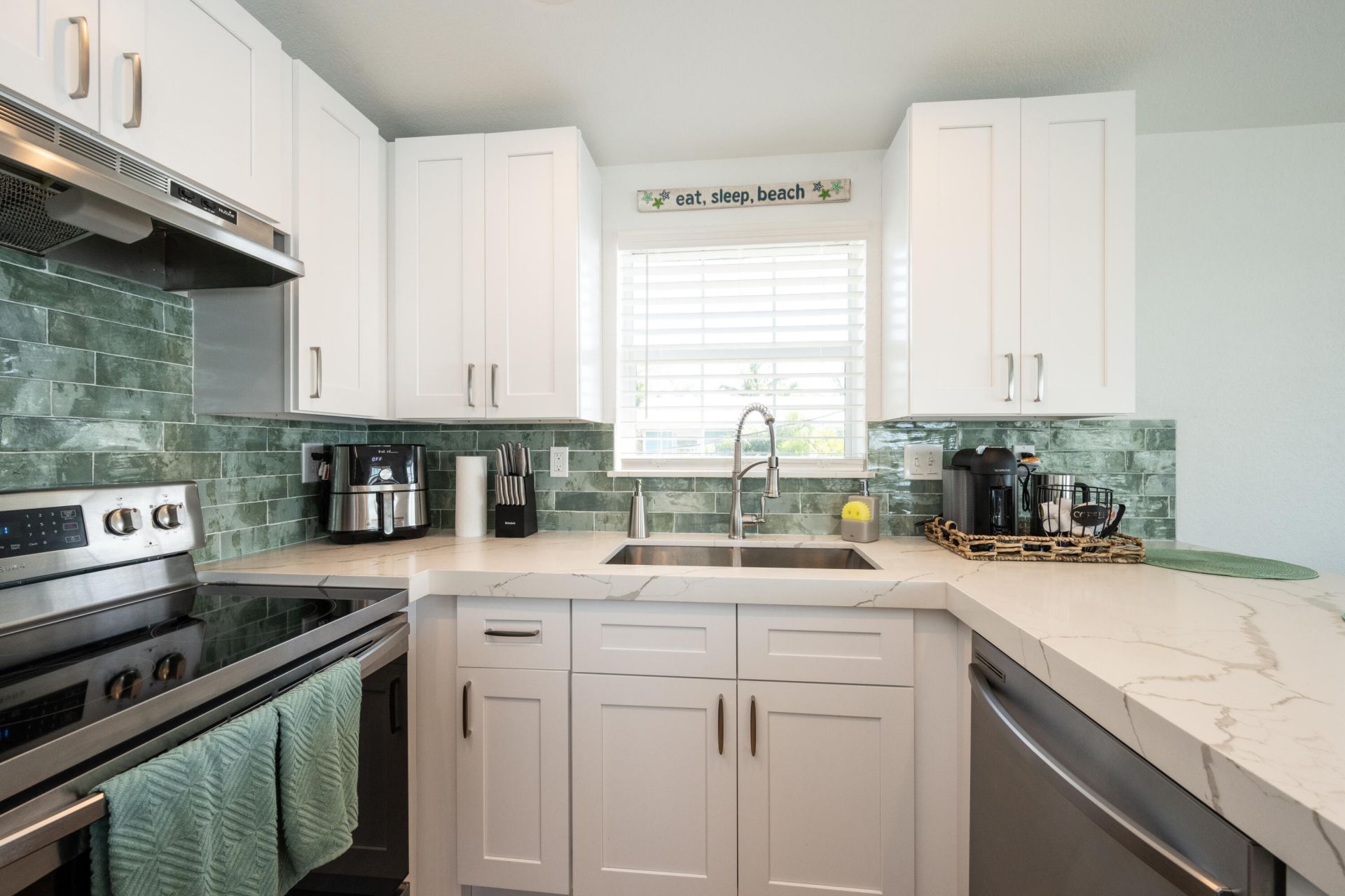 24 Beach Drive, Saddle Bunch, FL 33040 Photo