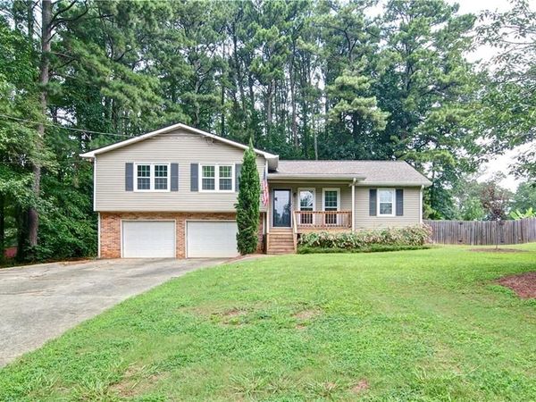 2300 Twiggs Cove NW, Kennesaw, GA 30152