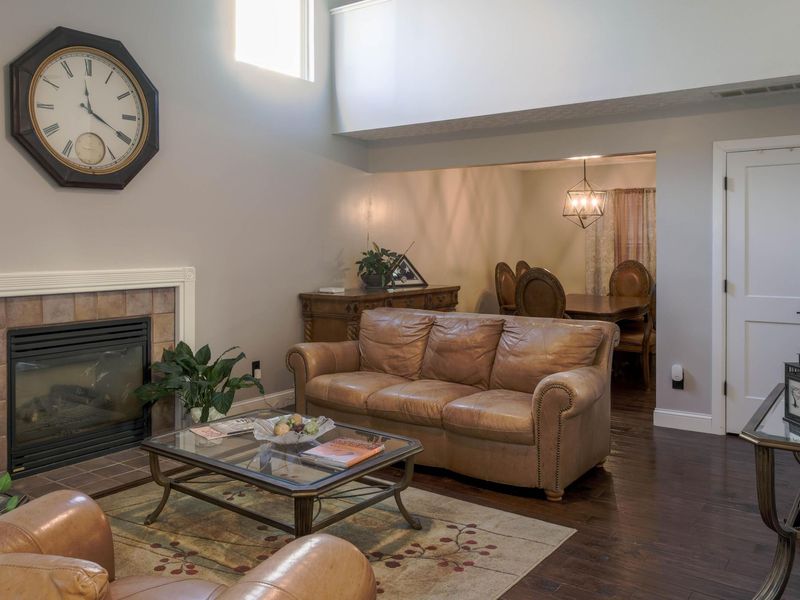 3227 Omega Drive, Columbus, OH 43231 Photo 2