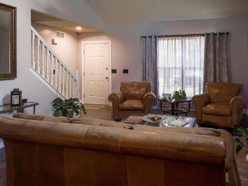 3227 Omega Drive, Columbus, OH 43231 Photo 4