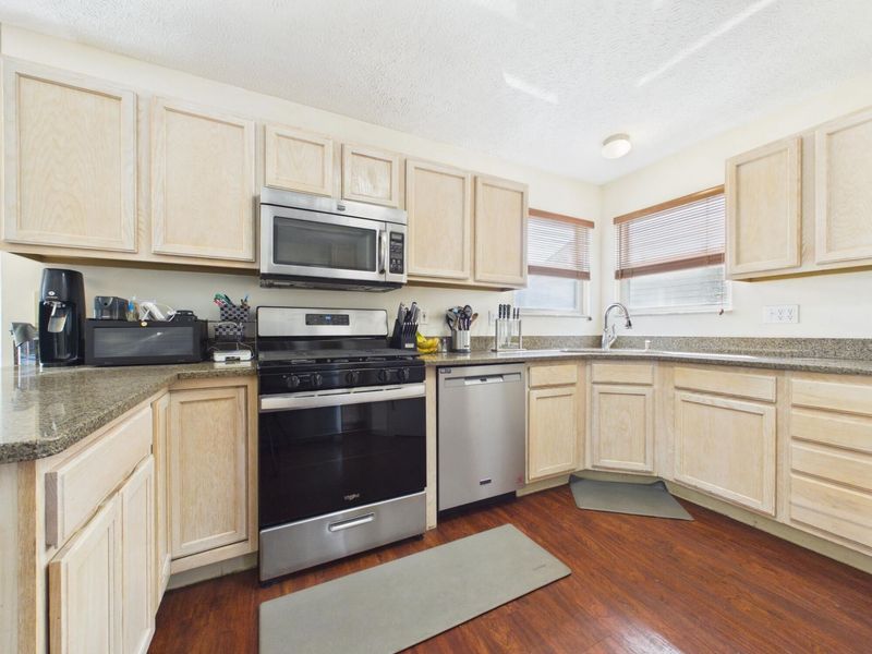 6611 Winbarr Way , Canal Winchester, OH 43110 Photo 5