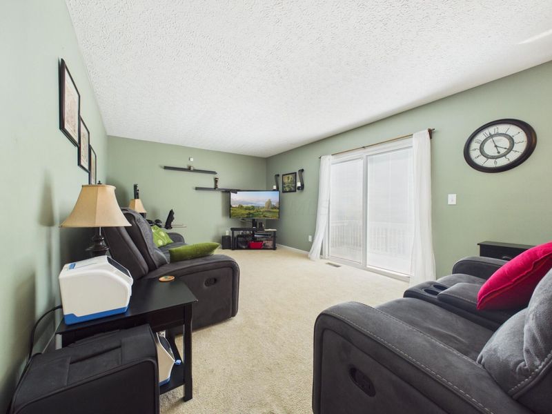 6611 Winbarr Way , Canal Winchester, OH 43110 Photo 9