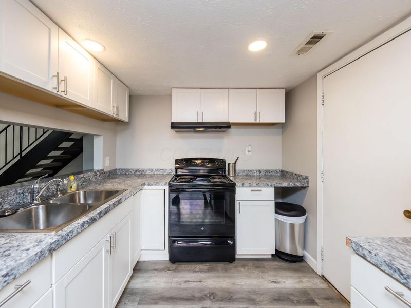 2416 Briers Drive, Unit C, Columbus, OH 43209 Photo 7