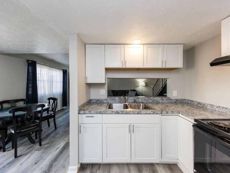 2416 Briers Drive, Unit C, Columbus, OH 43209 Photo 8