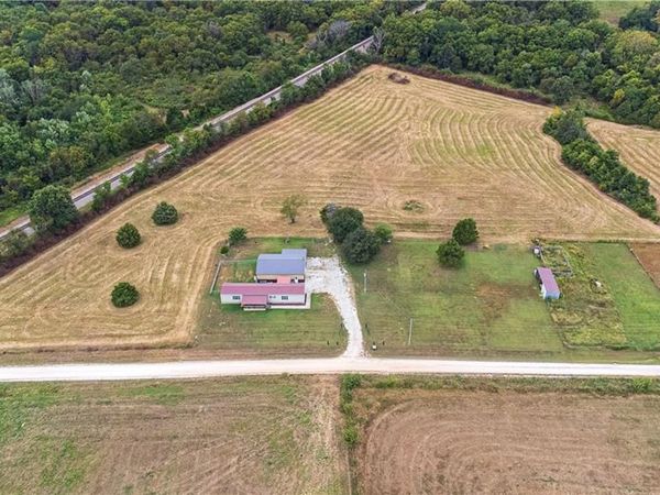 115 NW 90th Lane, Lamar, MO 64759