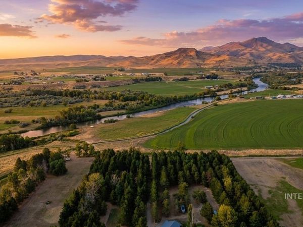 1445 Heartland Lane, Emmett, ID 83617