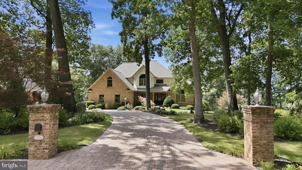 2660 CASTLEGREEN DRIVE, GREENCASTLE, PA 17225