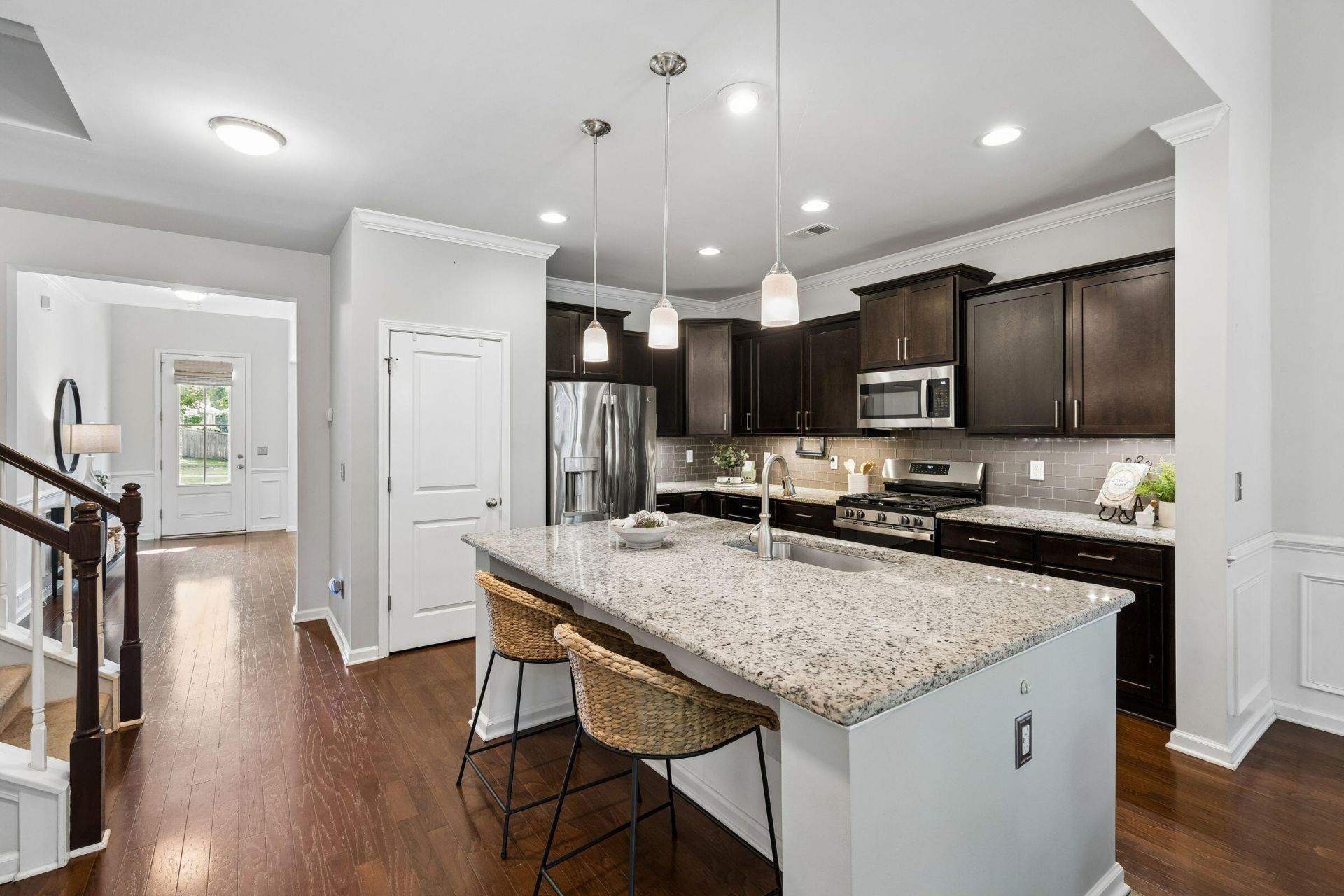 2576 Larch Lane Photo 21
